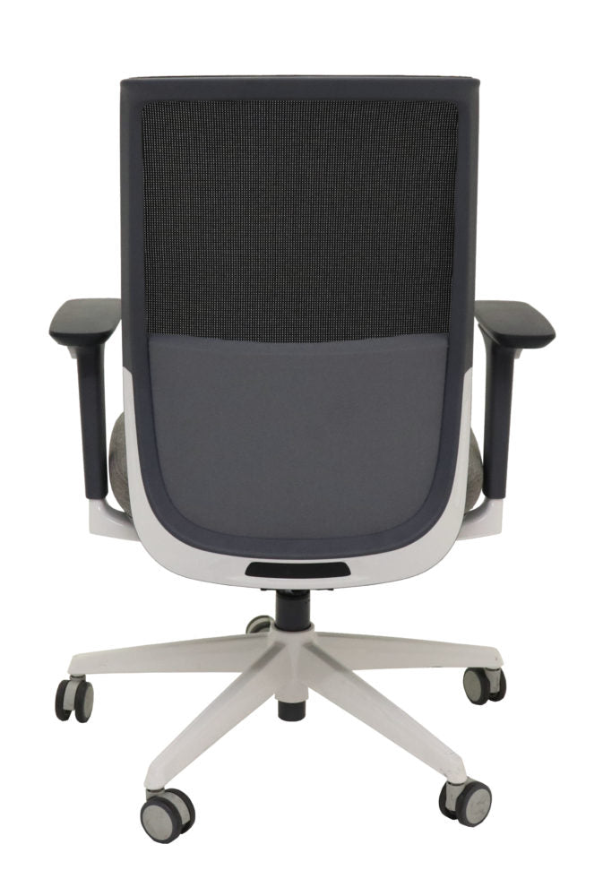 Move Mesh Chair